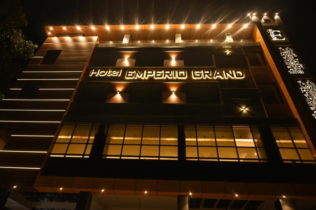 Hotel Emperio Grand Лакхнау Экстерьер фото